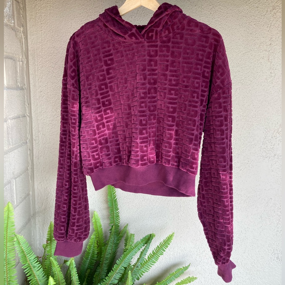 Guess Women's Velour Logo Cropped Hoodie, Size Medium, Maroon